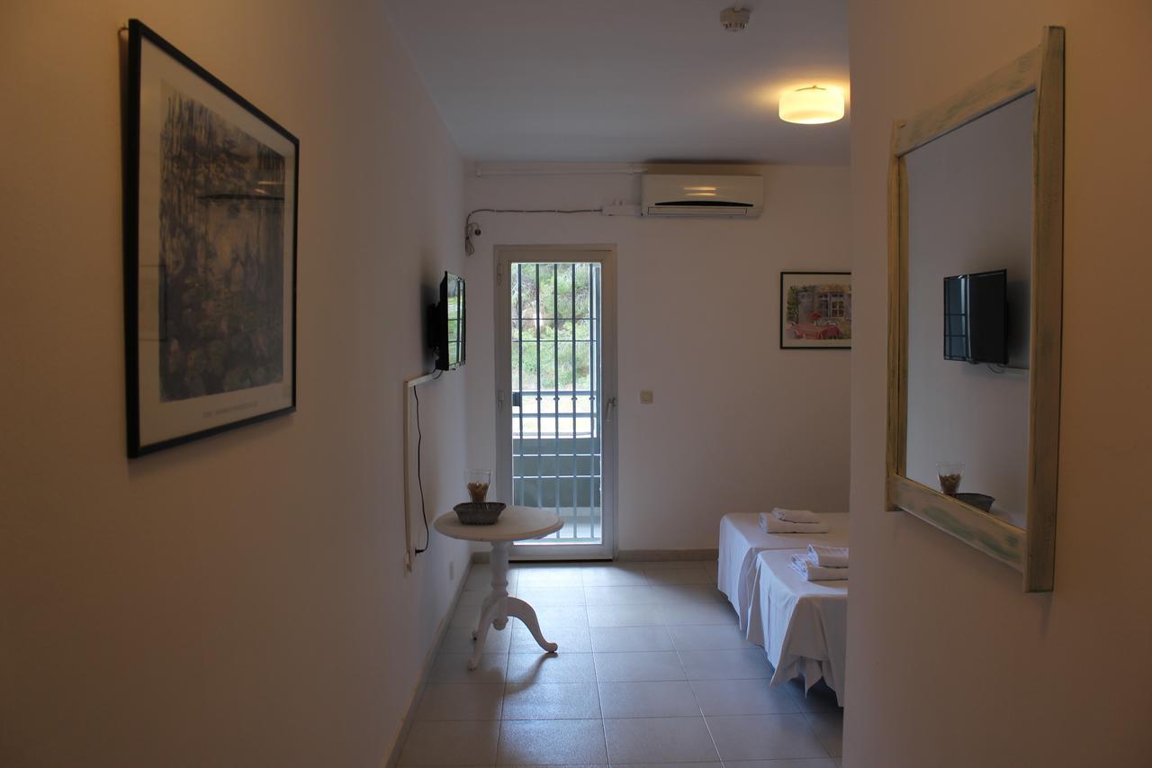Hostal La Torre Almunecar Ngoại thất bức ảnh
